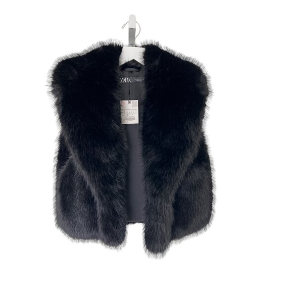 Zara Black Faux Fur Cropped Vest - Picture 8 of 10